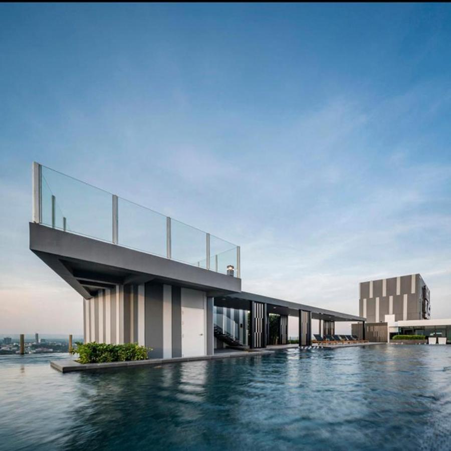 The Base Central Apartments 芭達亞 外观 照片